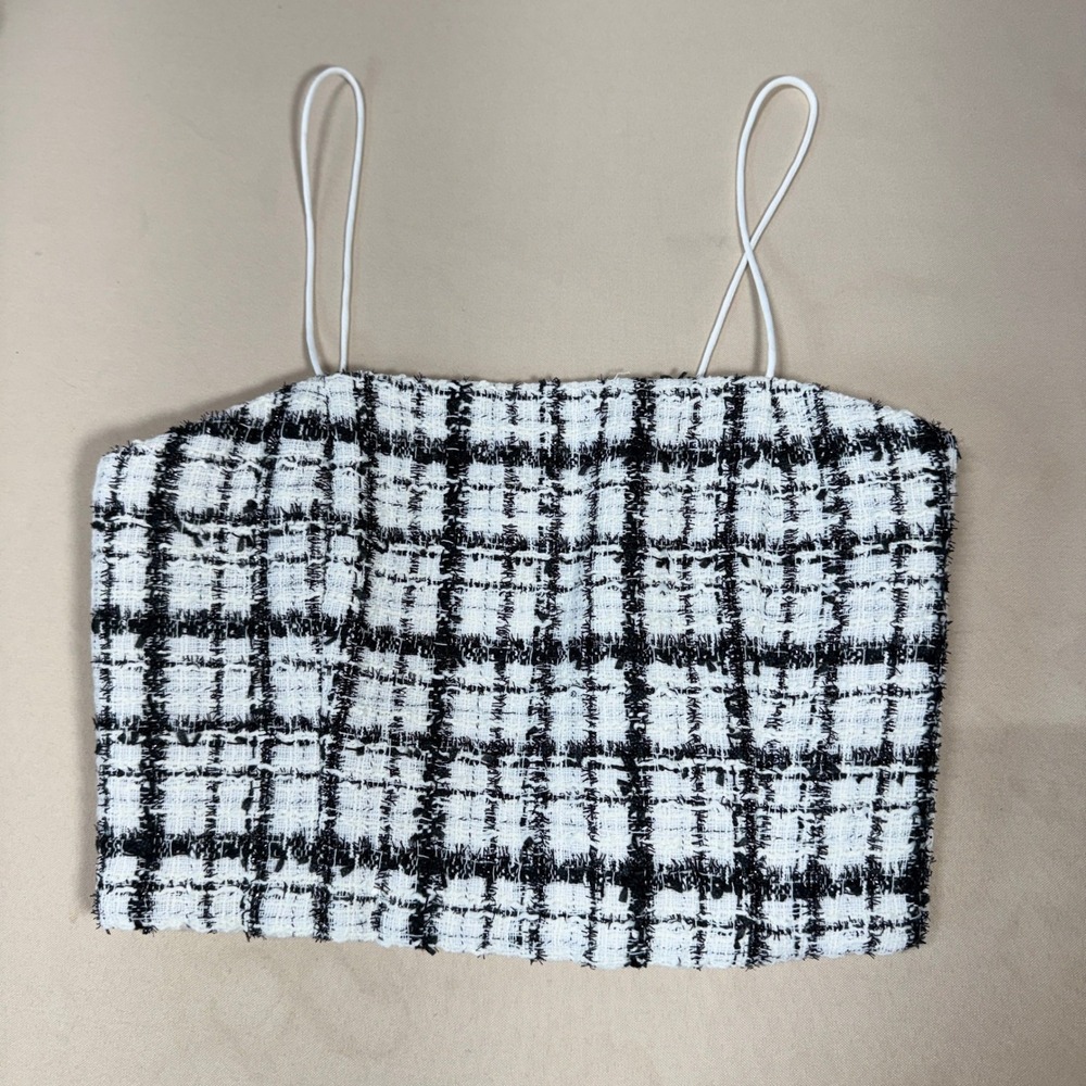 Alice + Olivia Ceresi Black White Plaid Tweed Spaghetti Strap Crop Top 4 EUC